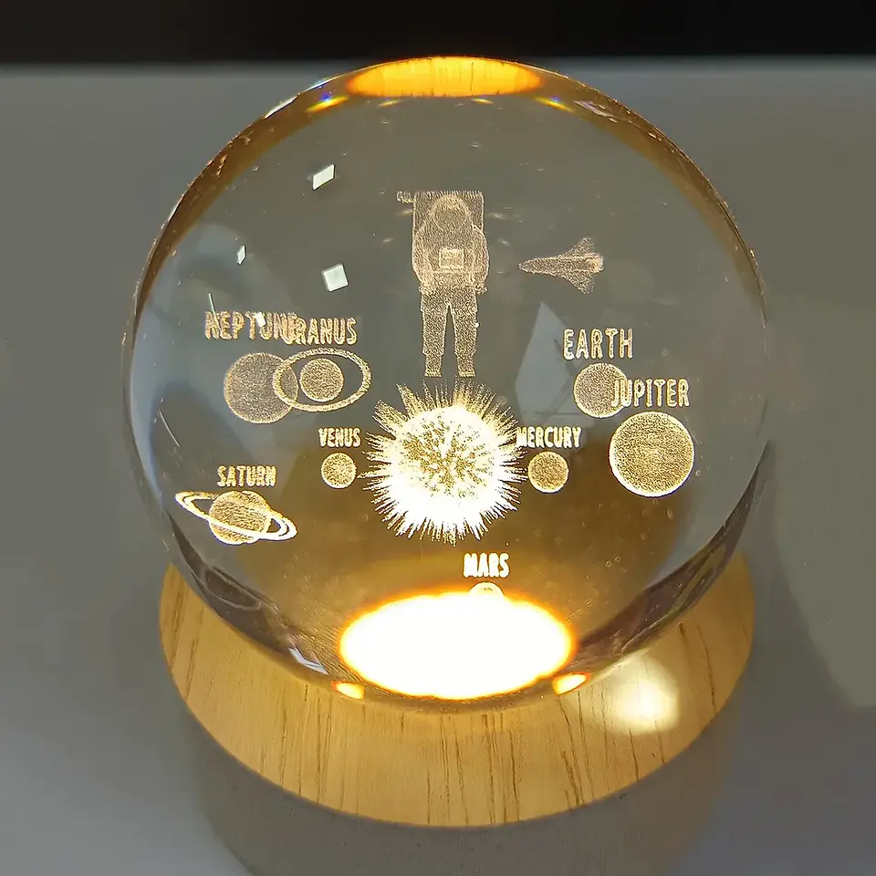 Lámpara Led Bola De Cristal 3D Diferentes Diseños 10