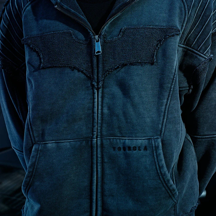 5209 - Sudadera Con Capucha Armadura Batman - Negro 4