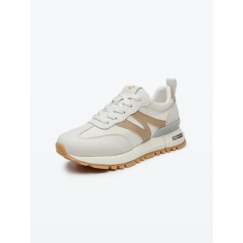 Zapatillas urbanas de demostración