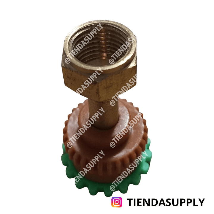 BOQUILLA RECTA 4 HUECOS CON TAPA PLASTICA  1