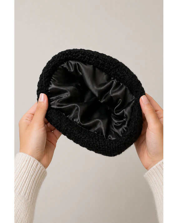 Gorro de lana con interior de satén  8