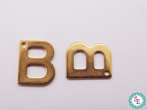 ACERO DORADO ABECEDARIO DIJE LETRA B  11MM 