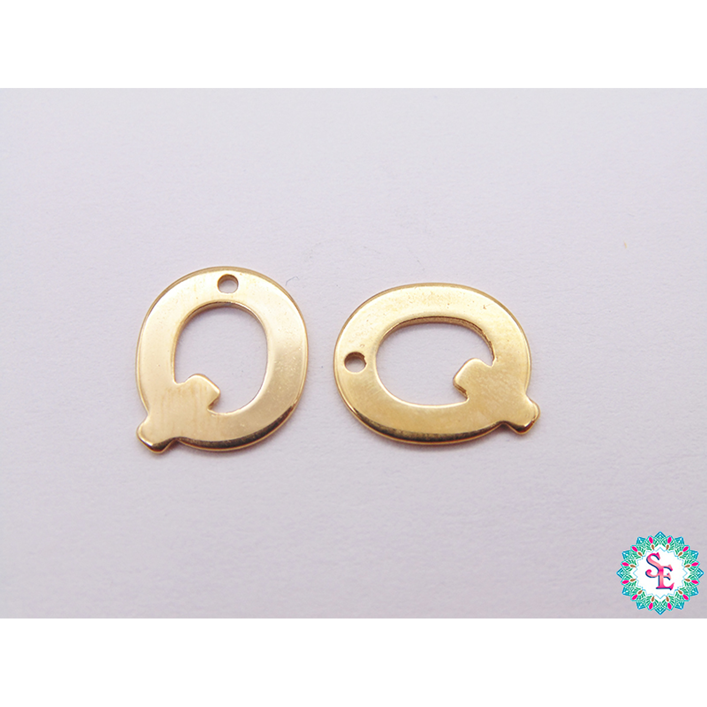 ACERO DORADO ABECEDARIO DIJE LETRA Q  11MM  1