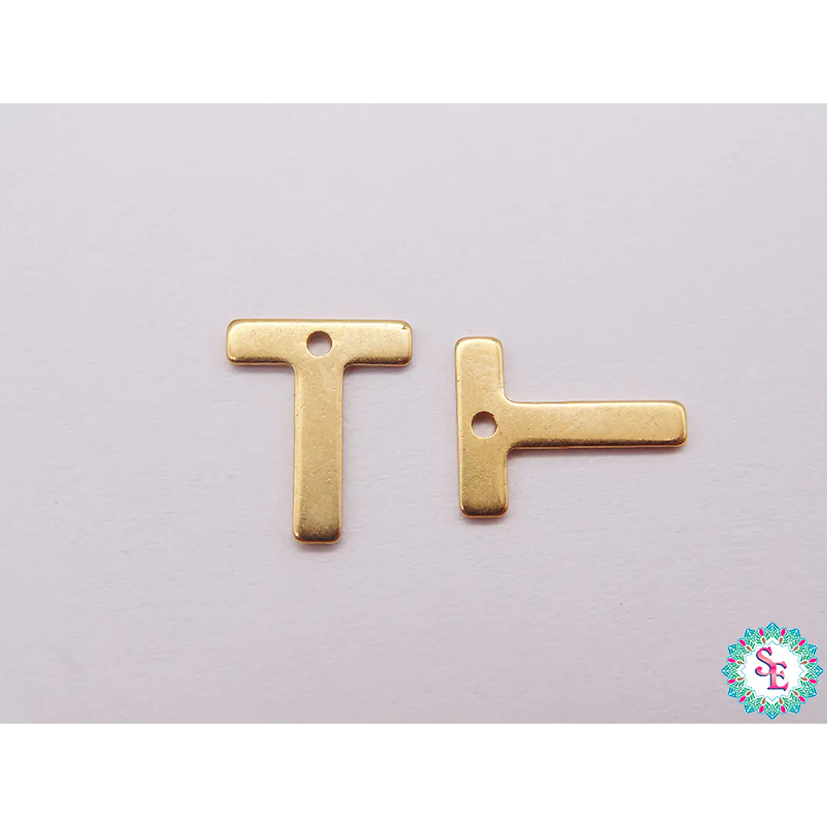 golden-steel-alphabet-pendant-letter-t-11mm-x-und