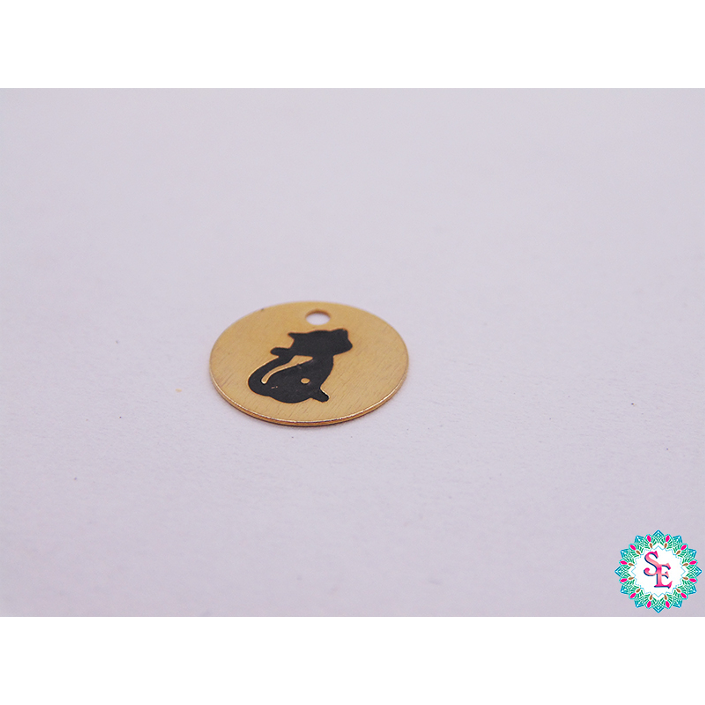 ORO GOLFI DIJE LAMINA 10MM GATO PATINADA X UND  1