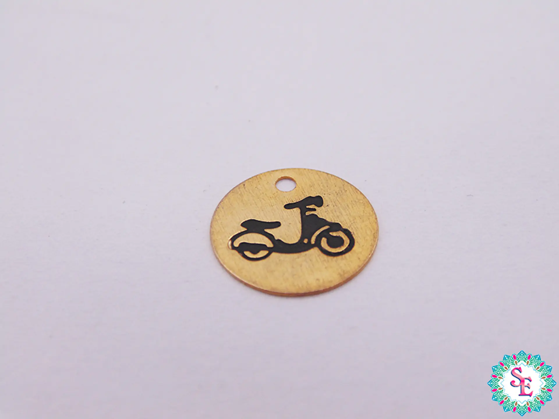 ORO GOLFI DIJE LAMINA 10MM MOTO PATINADA X UND  1