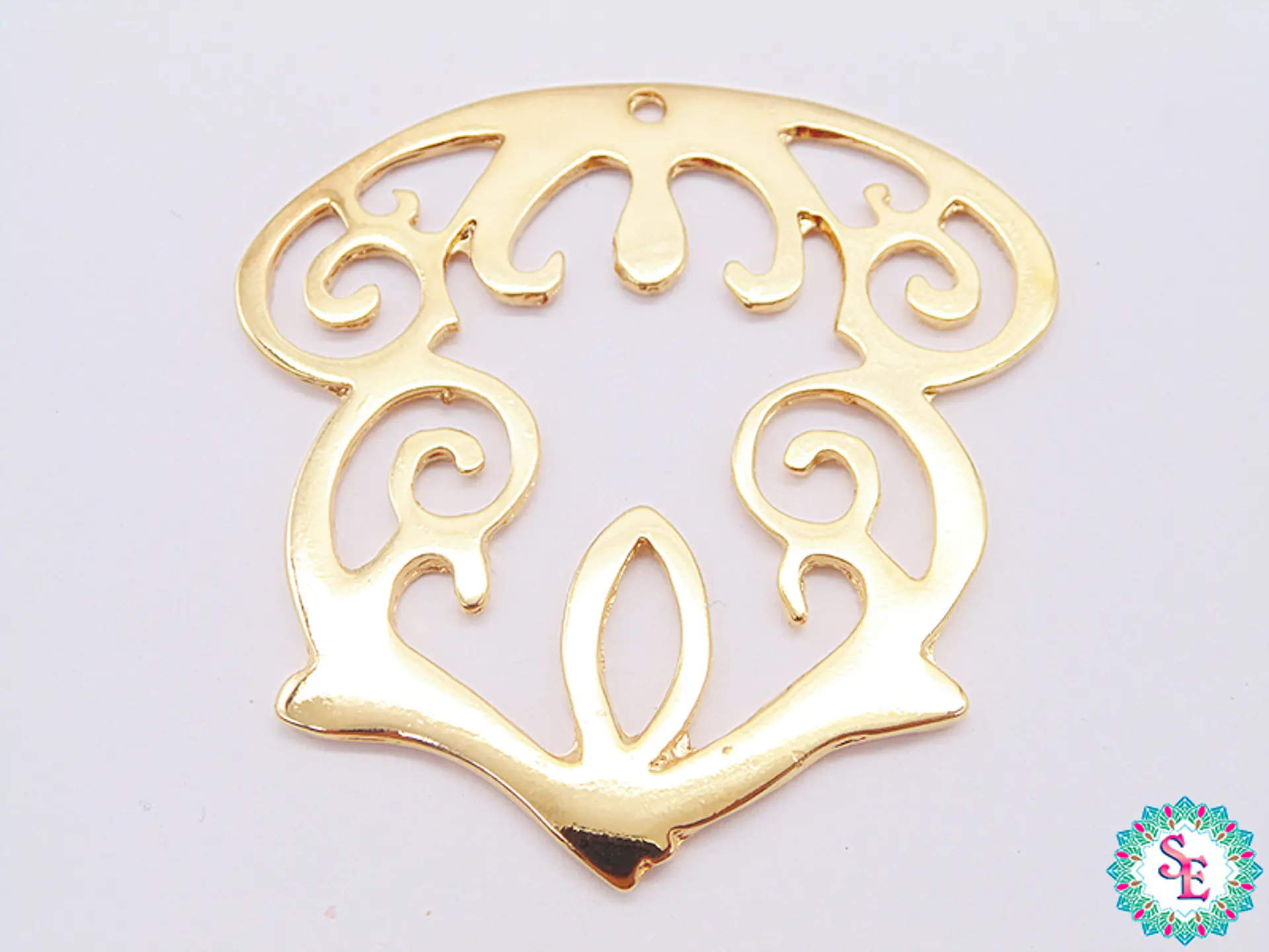 SAMAK DORADA  PECTORAL SALENE 64*63MM X UND  1