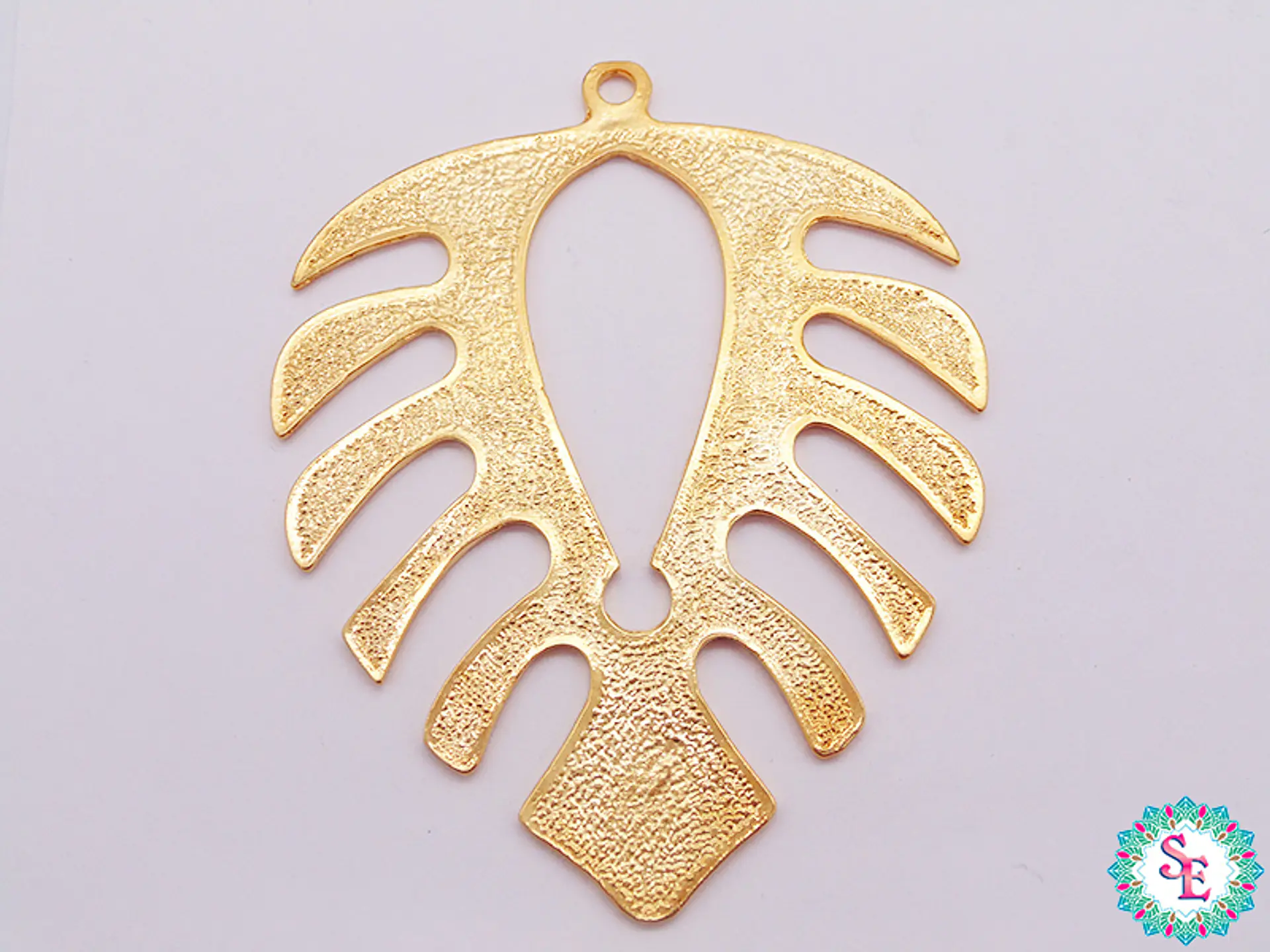 SAMAK DORADA  PECTORAL HOJA NIHAT GRANDE 100*77MM  1