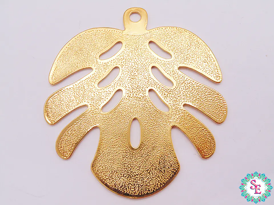 SAMAK DORADA  PECTORAL HOJA PUNTEADA 100*90MM X UND  1