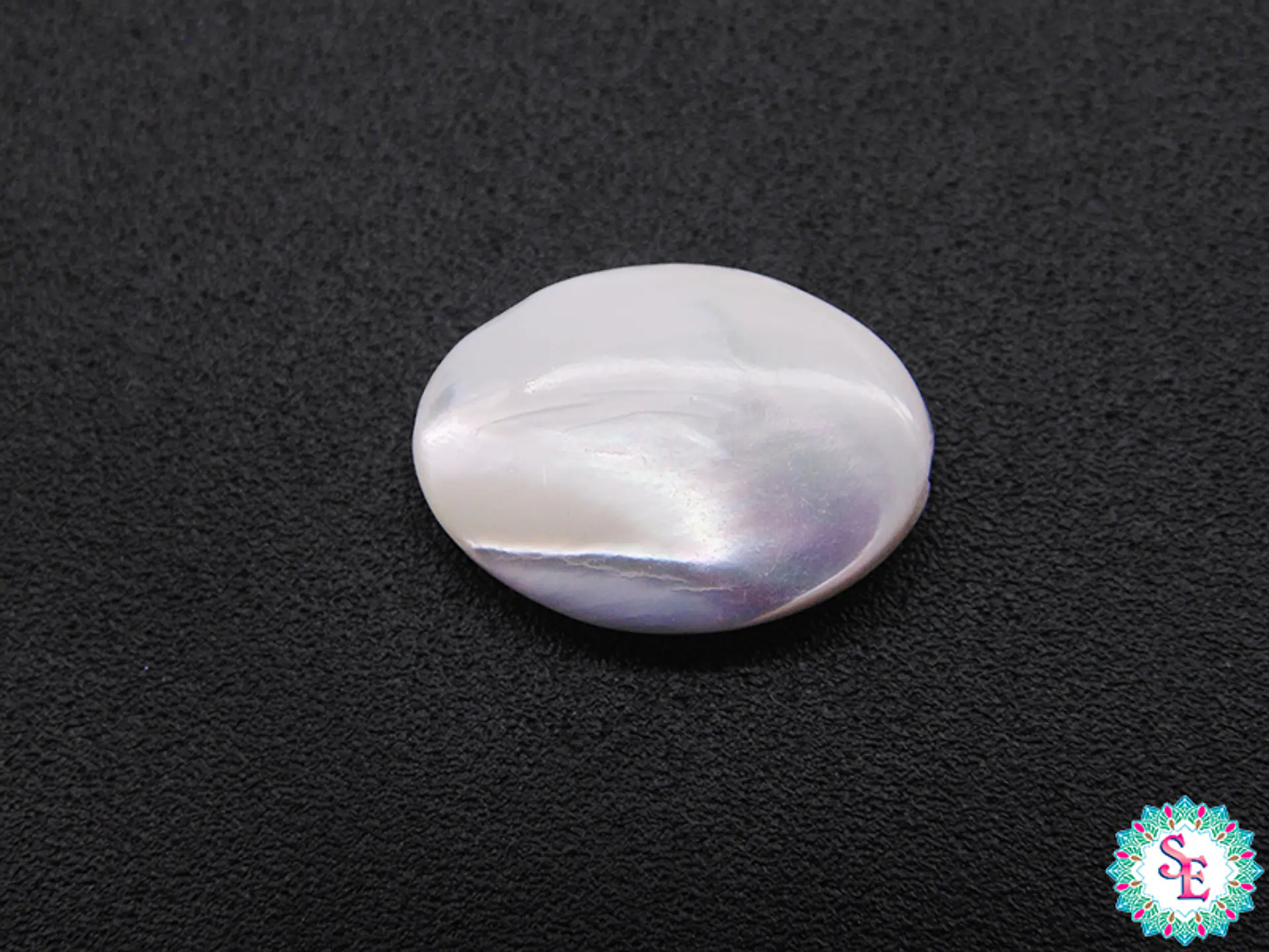 NACRE LEAF PENDANT 15MM X UNIT 1