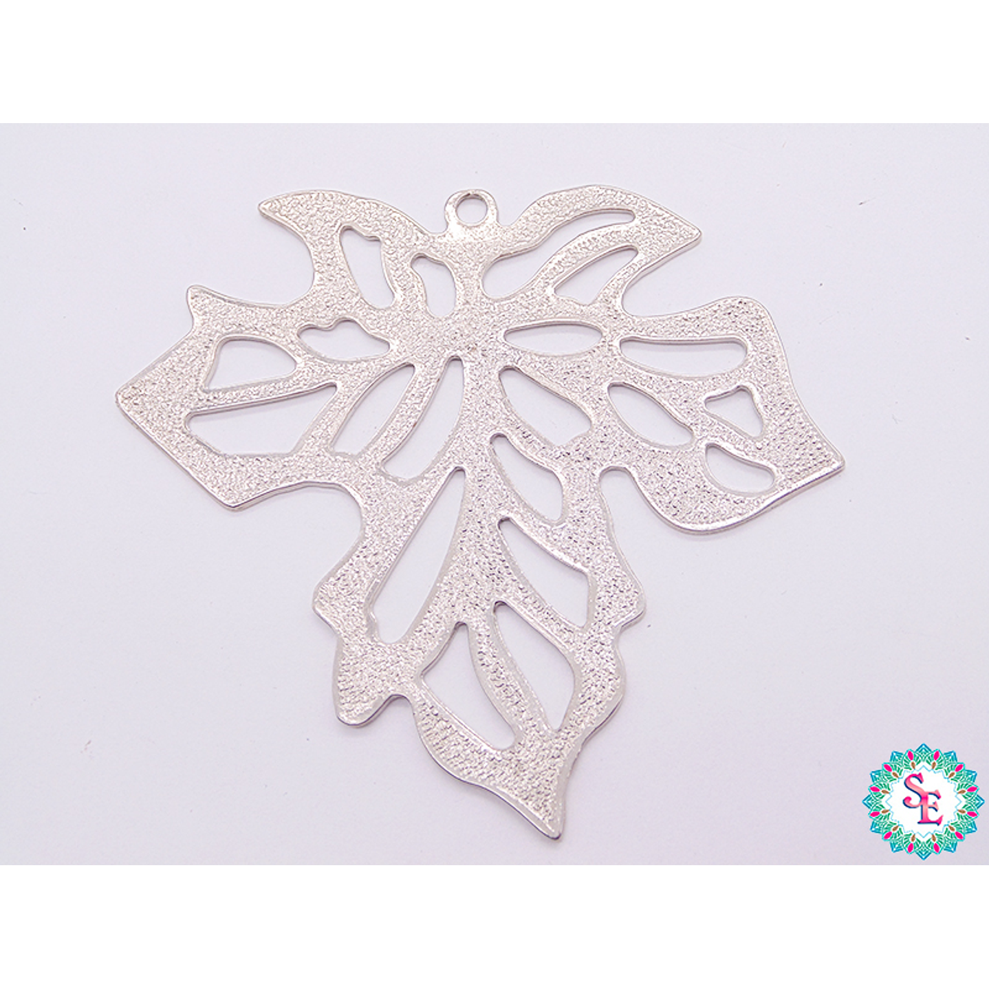 SAMAK PLATEADO  PECTORAL HOJA MAPLE GRANDE 91MM  1