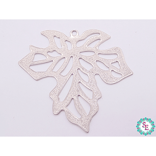 SAMAK PLATEADO  PECTORAL HOJA MAPLE GRANDE 91MM 