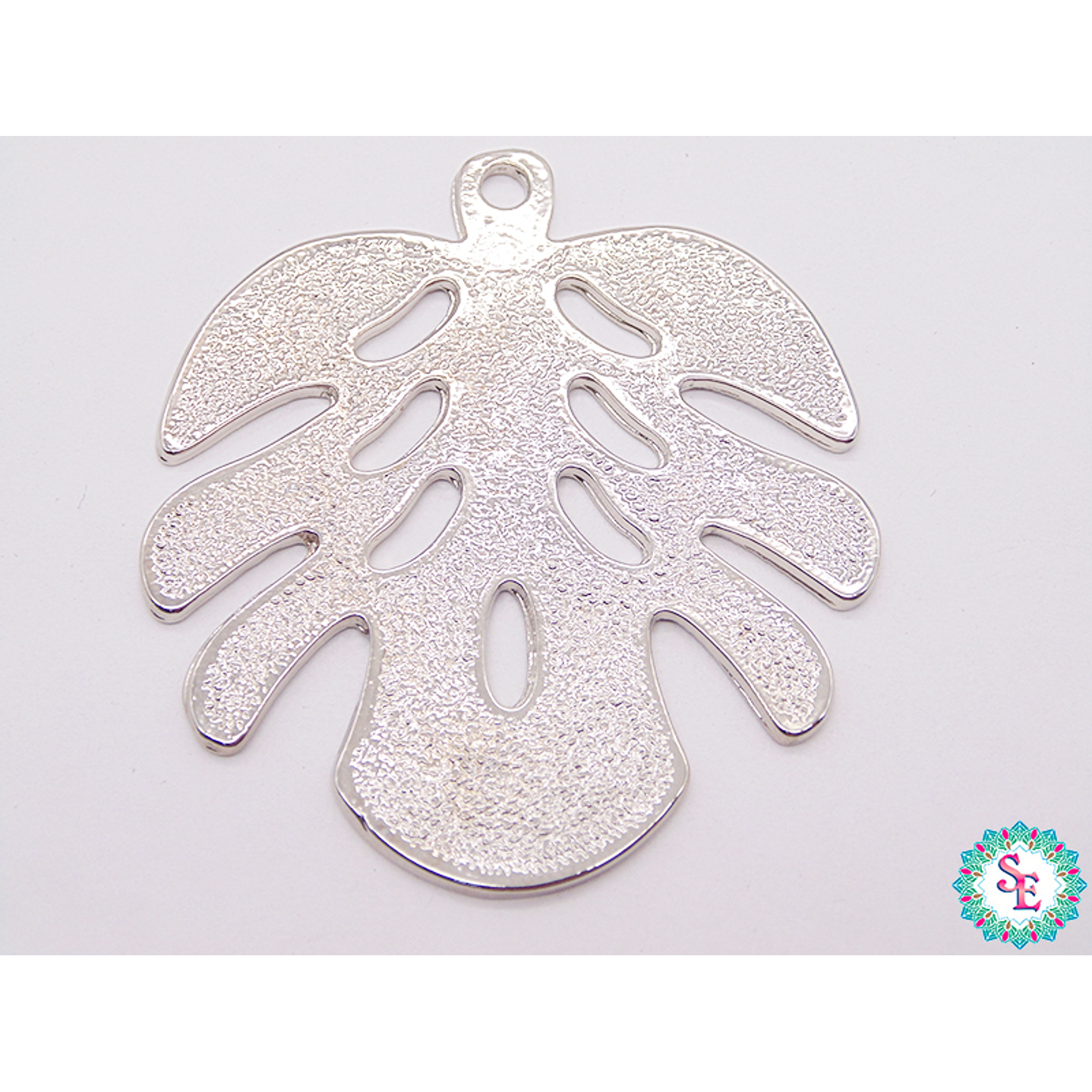 SAMAK NIQUEL DIJE HOJA PUNTEADA MEDIANA 67MM 1