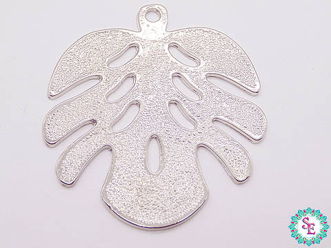 SAMAK NIQUEL DIJE HOJA PUNTEADA MEDIANA 67MM