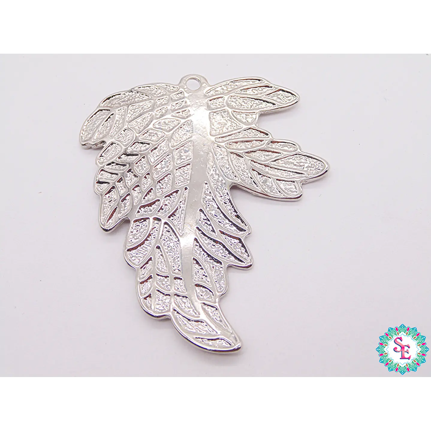 SILVER SAMAK LEAF PENDANT SARITA 64MM X UNIT 1