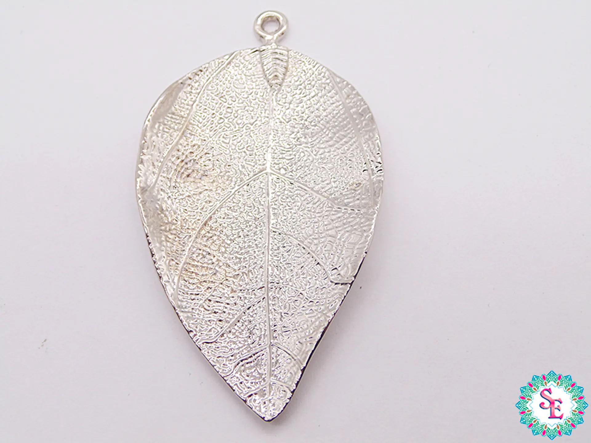 SAMAK NICKEL PLATED JEISS LEAF PENDANT 70MM X UND 1