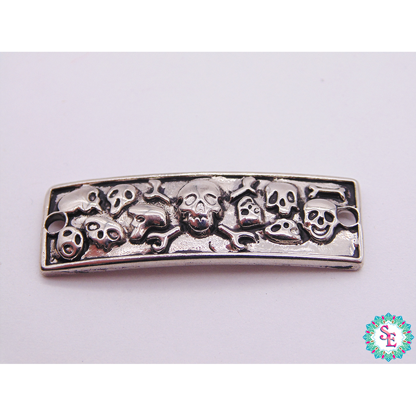 SAMAK NICKEL PLATED CENTER SKULLS BRACELET 38*12MM X UND 1