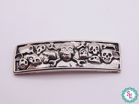 SAMAK NICKEL PLATED CENTER SKULLS BRACELET 38*12MM X UND