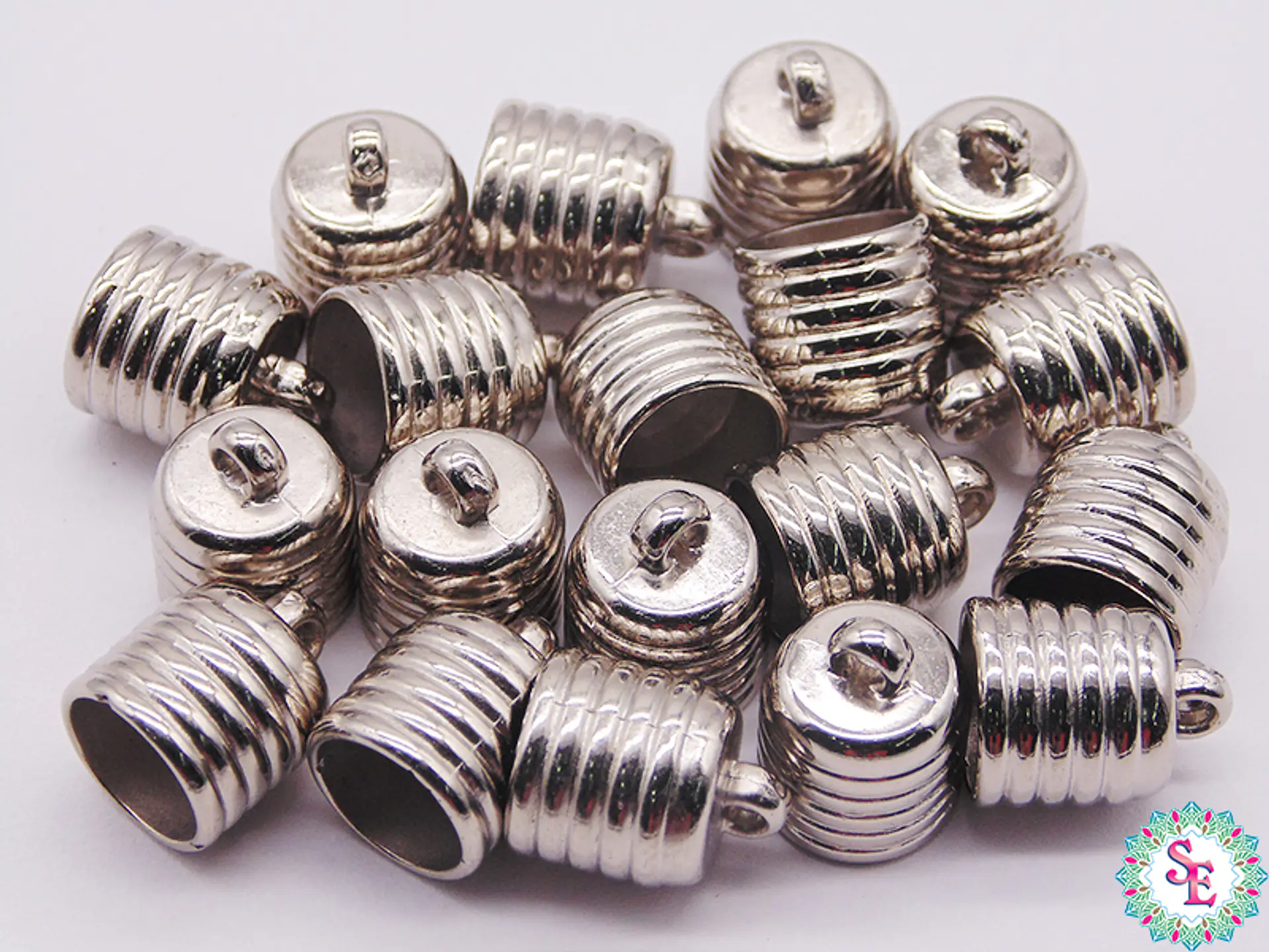 PLASTIMETAL CAMPANA 12MM PLATEADA RAYAS PAQ X 100 GRAMOS  1