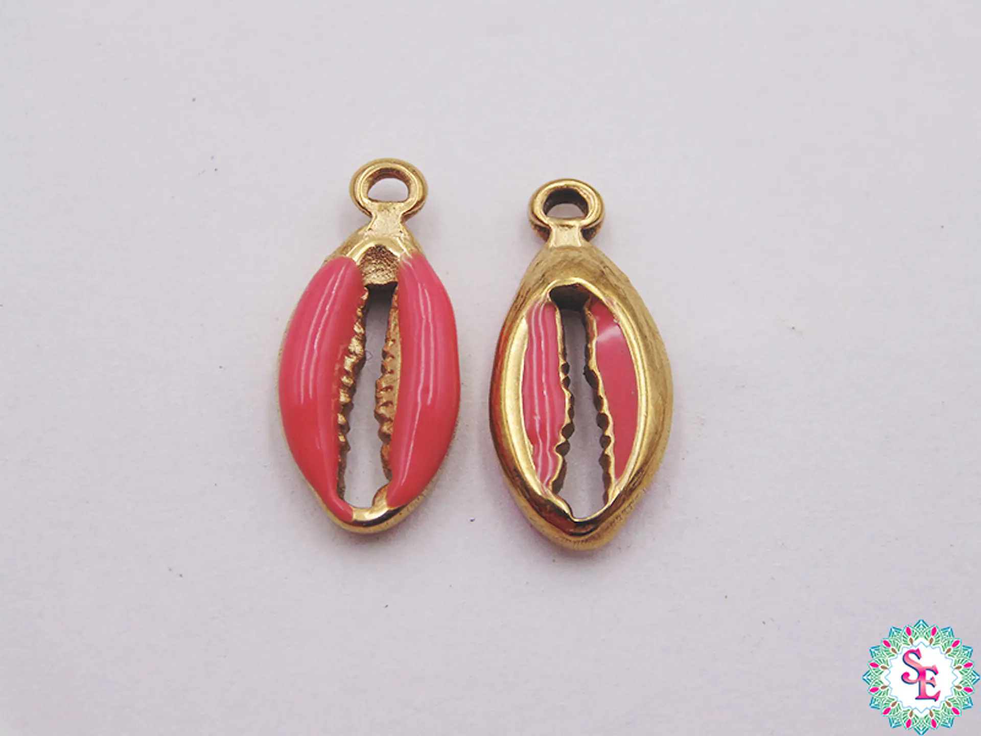 ACERO DORADO DIJE CONCHA RESINA SALMON 18*8MM  1