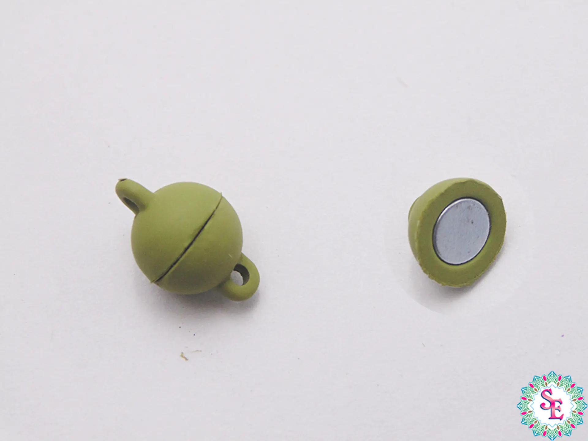 RODIO BROCHE REDONDO IMAN VERDE OLIVA 8MM  1