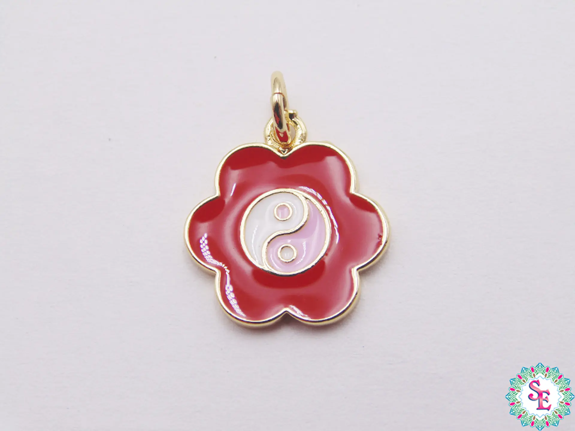 RODIO DORADO DIJE FLOR ROJO YIN YANG 14MM 1