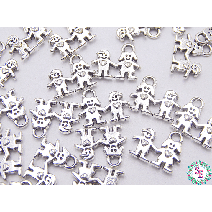 SAMAK PLATEADA DIJE 51  NIÑO Y NIÑA CORAZON 11MM  1