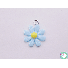 ACRYLIC FIGURE DAISY LIGHT BLUE PENDANT PAS 17MM X UND