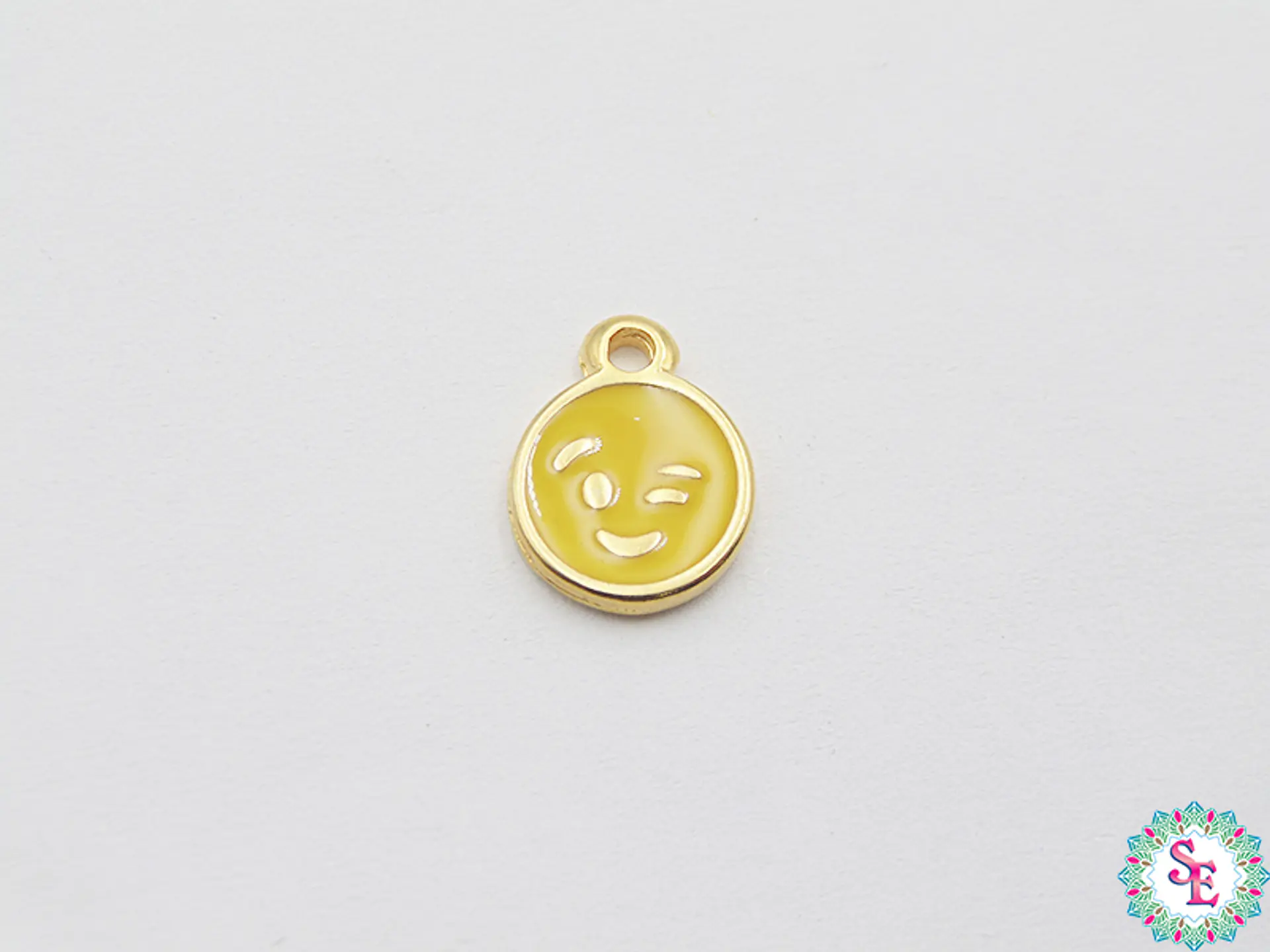 SAMAK GOLDEN SUSPICAS EMOTICON PENDANT PQ 9MM X UND 1