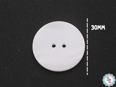 NACAR BOTON PLANO 30MM DOS HUECOS  X 30 GRAMOS (5 UND APROXIMADO)