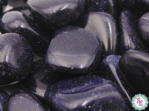 PIEDRA NATURAL MEDIANA TAMBOREADA LLUVIA PLATA 20-30MM