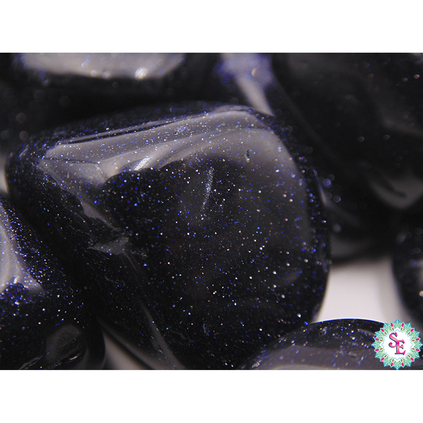 PIEDRA NATURAL MEDIANA TAMBOREADA LLUVIA PLATA 20-30MM 5