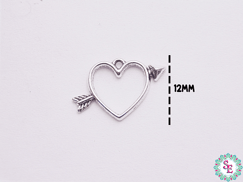 SAMAK PLATEADA DIJE 42 CORZON FLECHA SILUETA 12MM