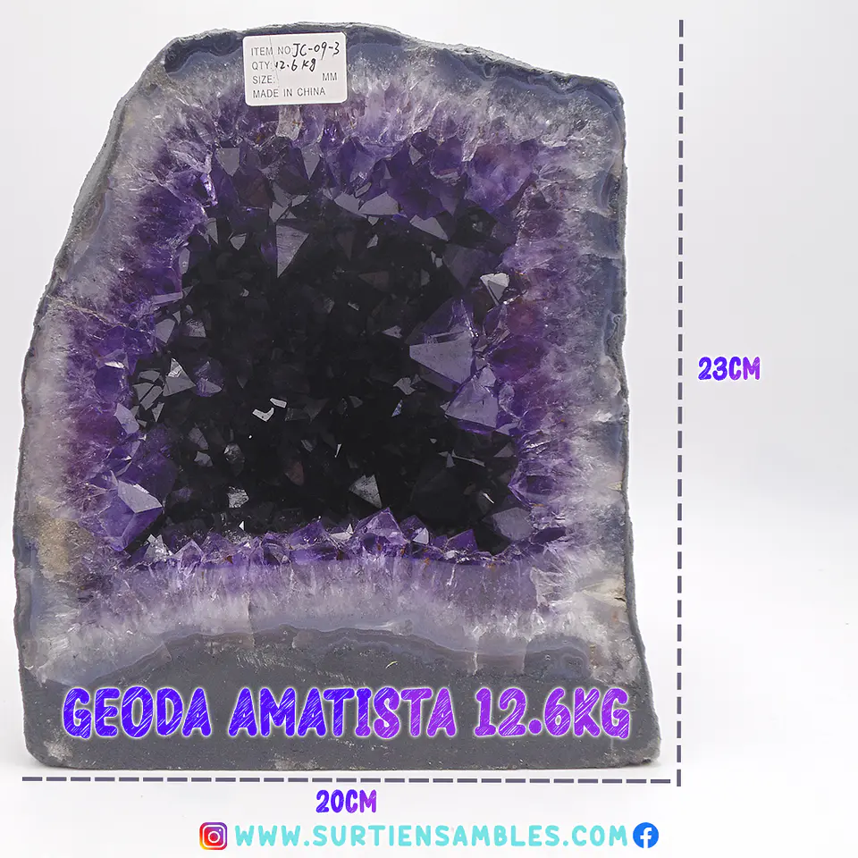 AMETHYST GEODE WITH WOODEN BASE 12.6KG 1