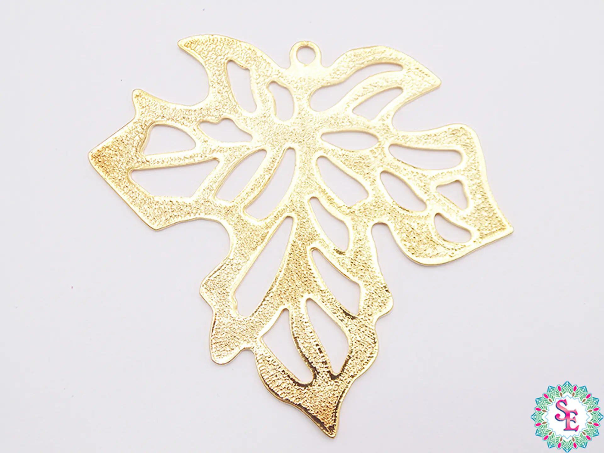 SAMAK GOLDEN PECTORAL MAPLE LEAF LARGE 92MM X UND 1