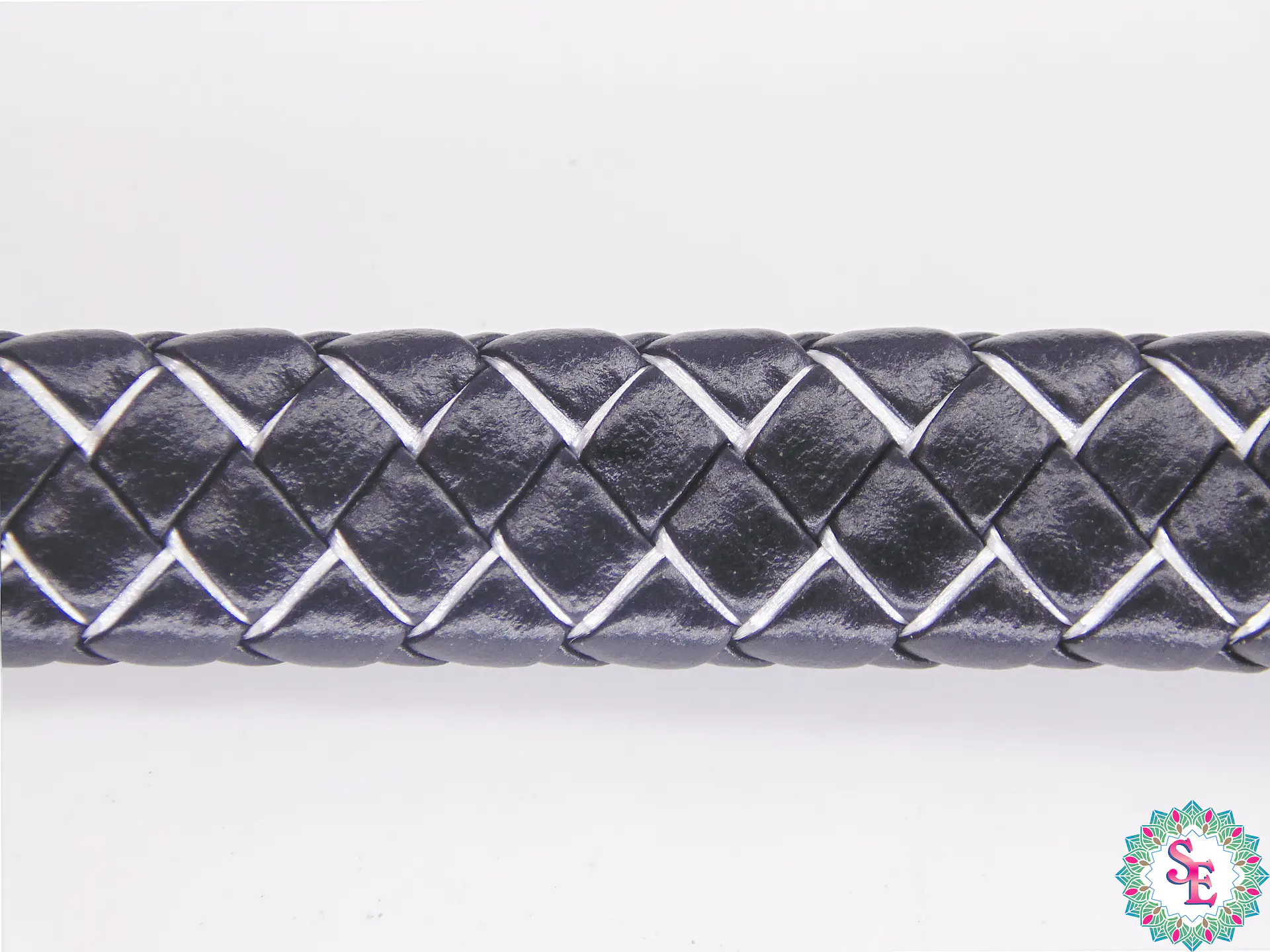 CUERO DE VACA TRENZADO 12*6MM NEGRO PLATEADO X 50CM 2
