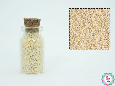 MIYUKI DELICA 11/0 OPAQUE CREAM DB0732 X 10 GRAMOS