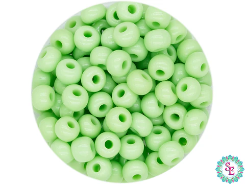 CHAQUIRA CHECA 6/0 VERDE BICHE PAQUETE X 20 GRAMOS (296 UNIDADES APROX)