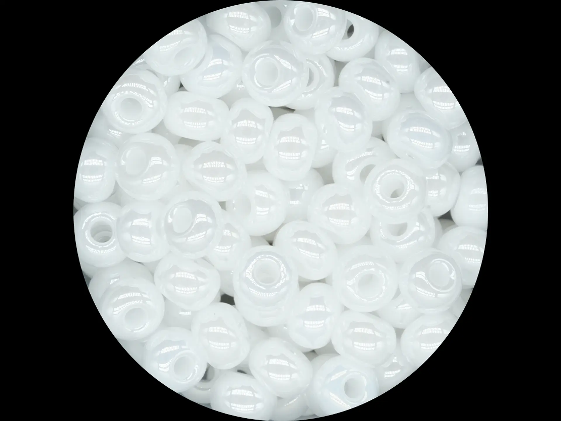 CHAQUIRA CHECA 6/0 (4MM) BLANCO PERLADO X 20 GRAMOS (296 UNIDADES APROX) 1
