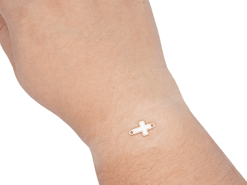 RODIO DORADO CENTRO CRUZ BLANCO ZIRCON 15*9MM