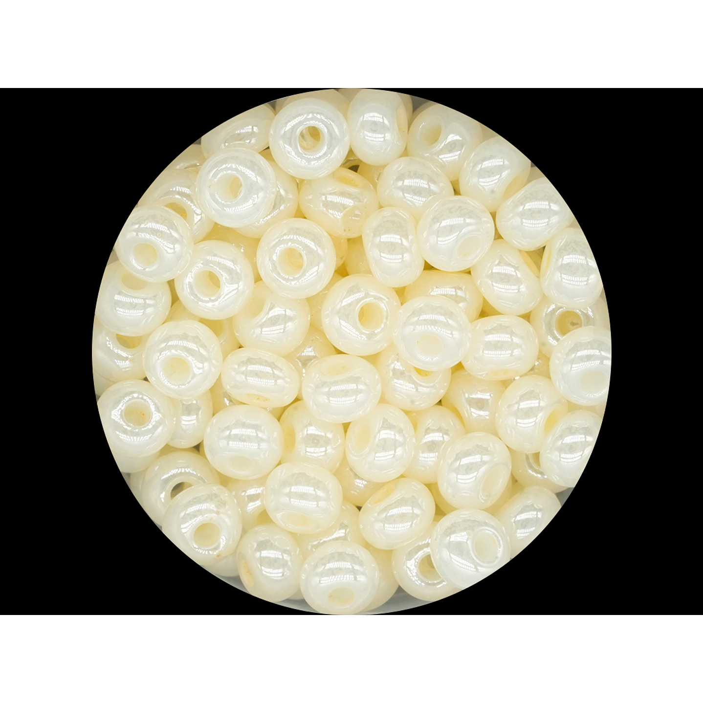 CHAQUIRA CHECA 10/0 (2MM) BEIS CLARO PERLADO X 20 GRAMOS (2020 UND APROX) 1