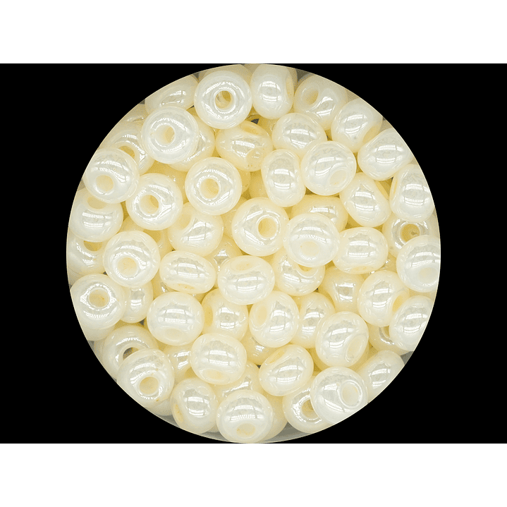 CHAQUIRA CHECA 10/0 (2MM) BEIS CLARO PERLADO X 20 GRAMOS (2020 UND APROX) 1