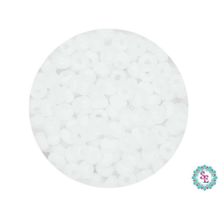 CZECH BEADS 6/0 (4MM) WHITE X 20 GRAMS (296 UNIT APPROX) 1