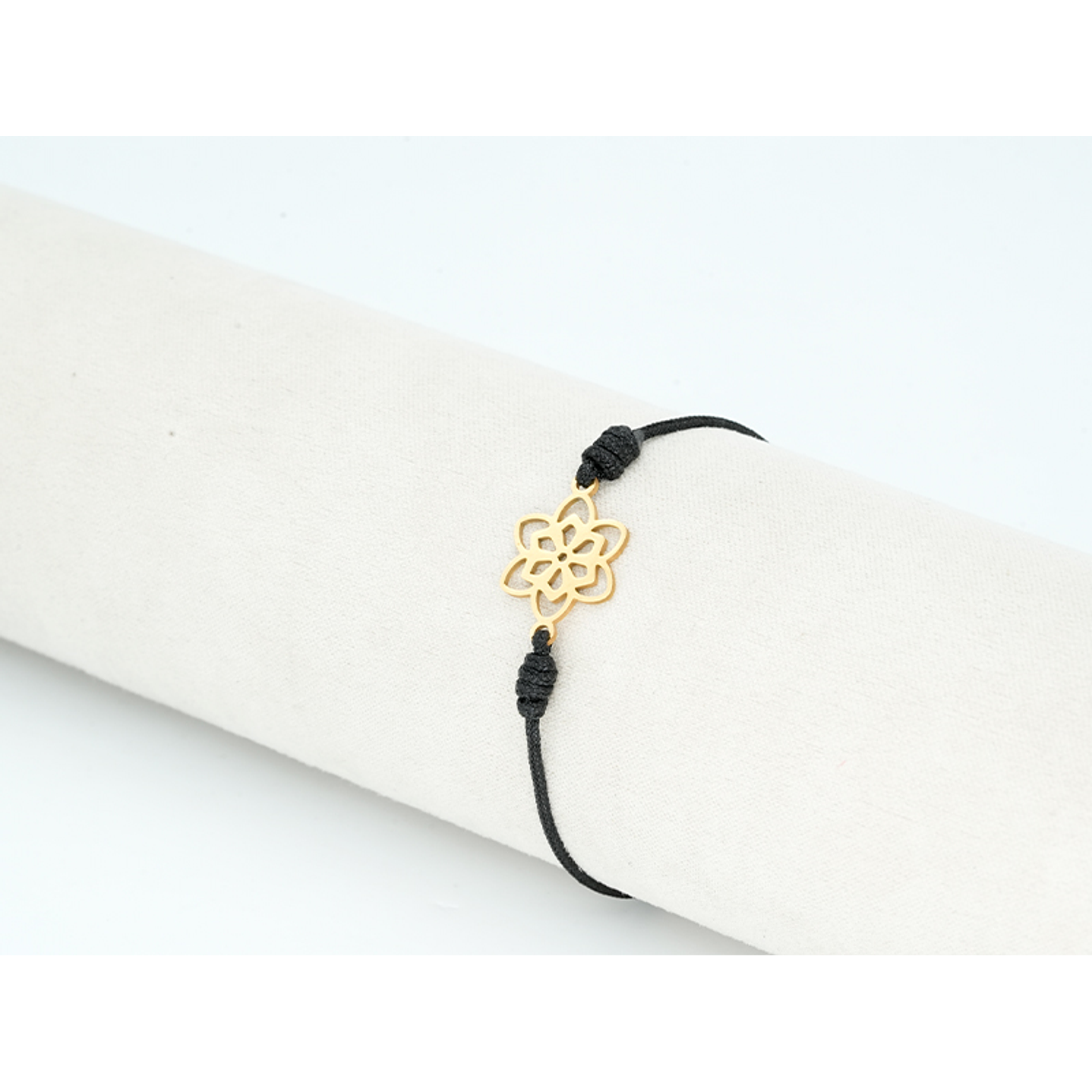 PULSERA DORADA ACERO CENTRO HILO  235 2