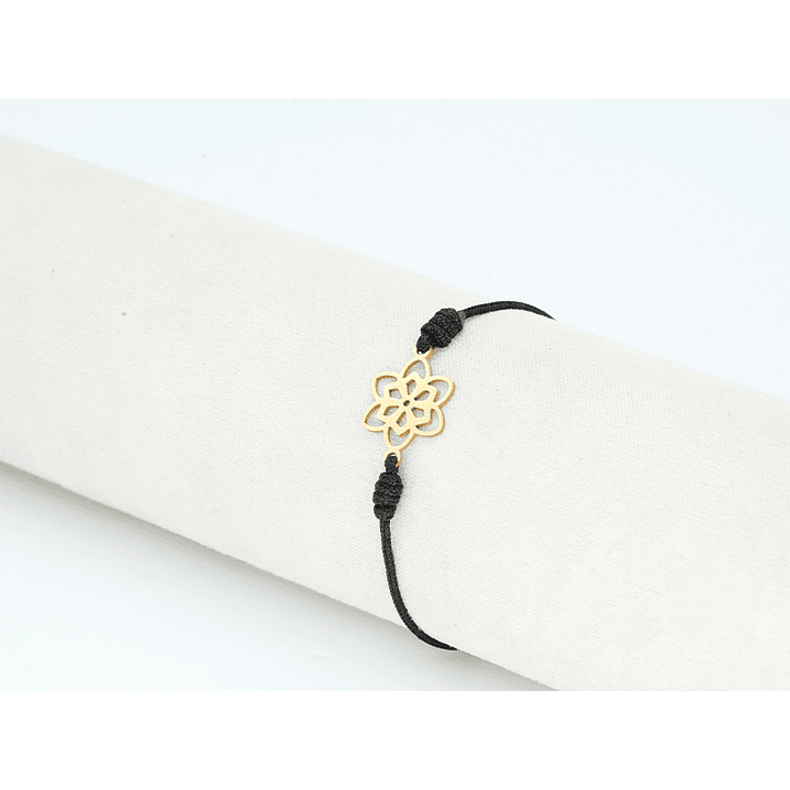 PULSERA DORADA ACERO CENTRO HILO  235 2