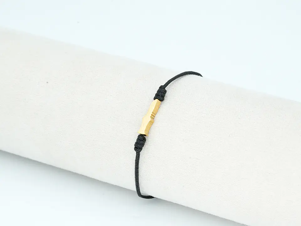 PULSERA DORADA ACERO CENTRO HILO 143 2