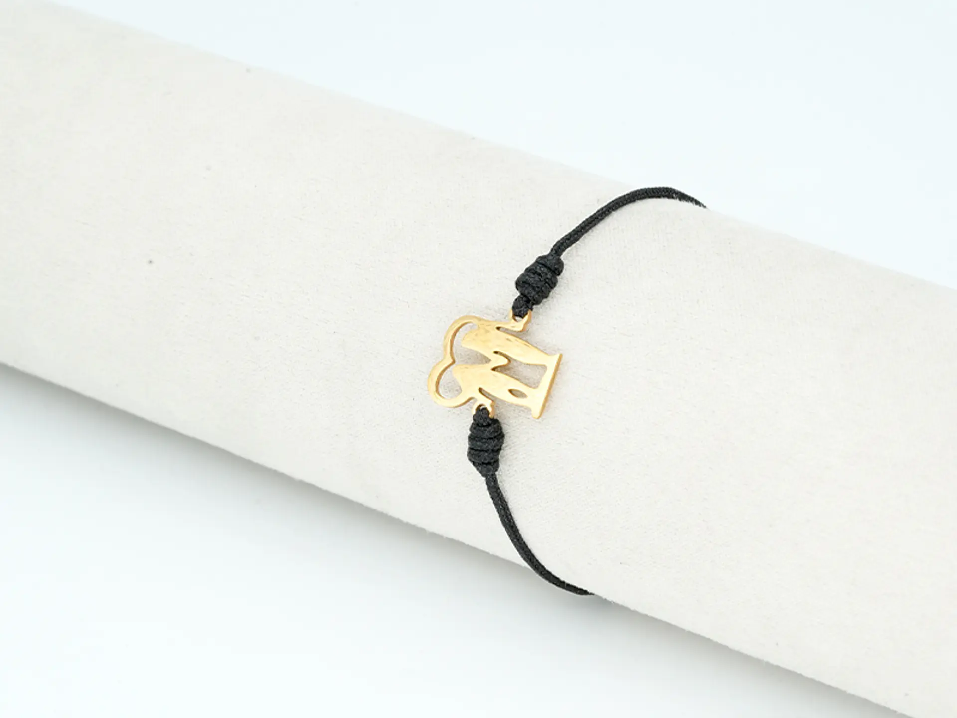 PULSERA DORADA ACERO CENTRO HILO 204 2