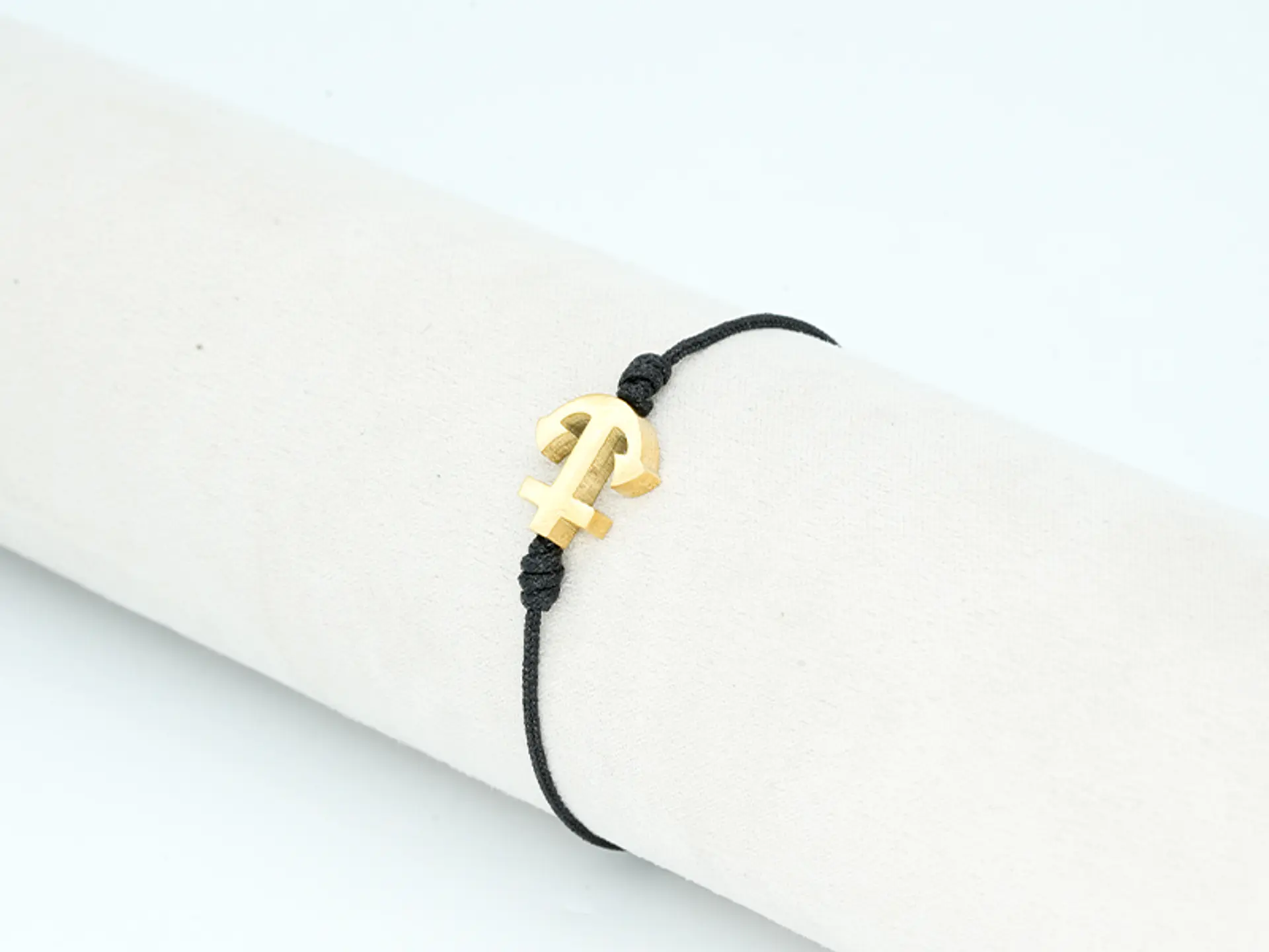 PULSERA DORADA ACERO CENTRO HILO 46 2