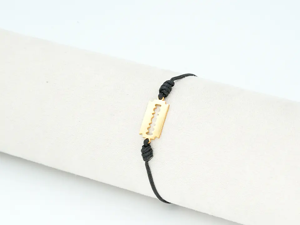 PULSERA DORADA ACERO CENTRO HILO 228 2