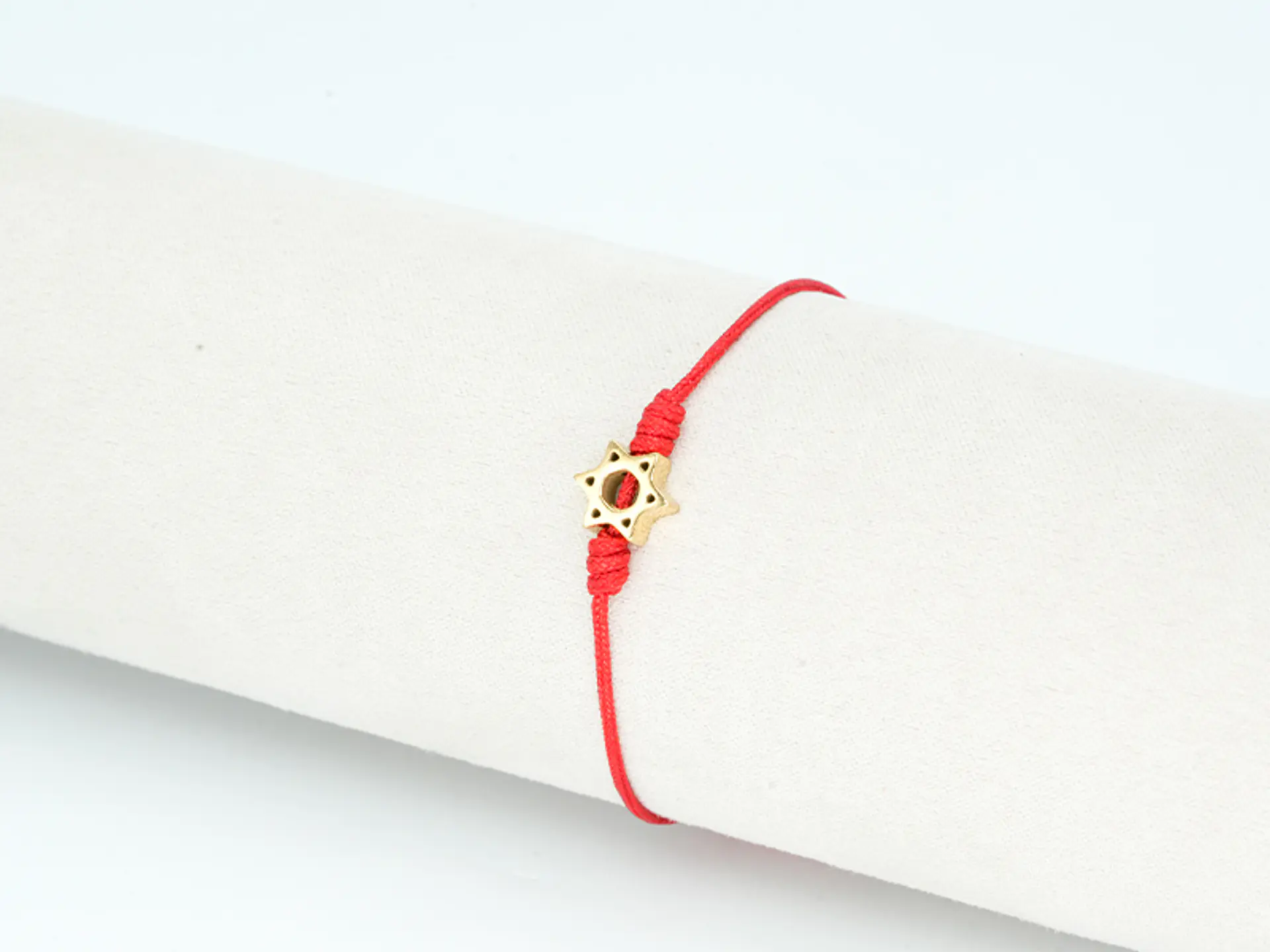 PULSERA DORADA ACERO CENTRO HILO 83 1